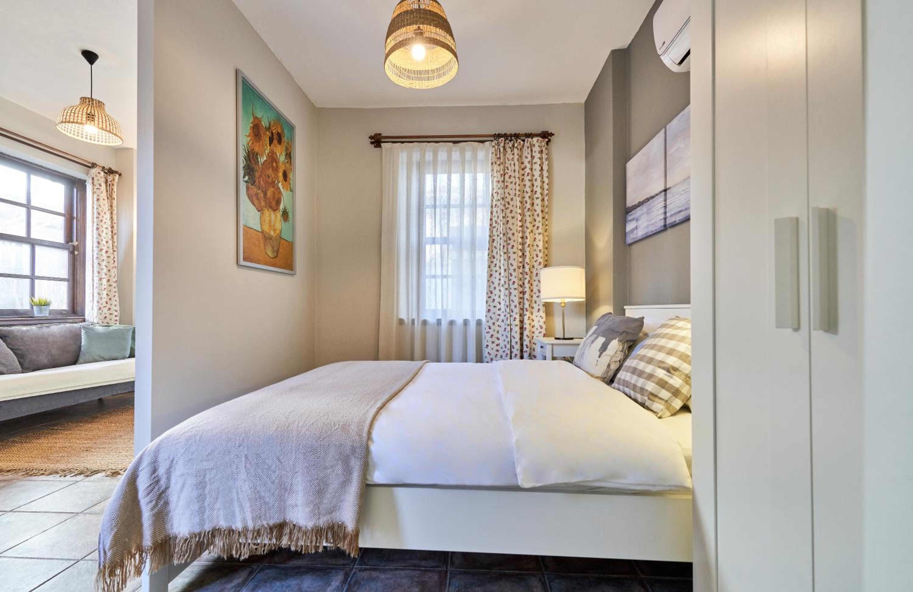 Cicerone Apart - Image 38