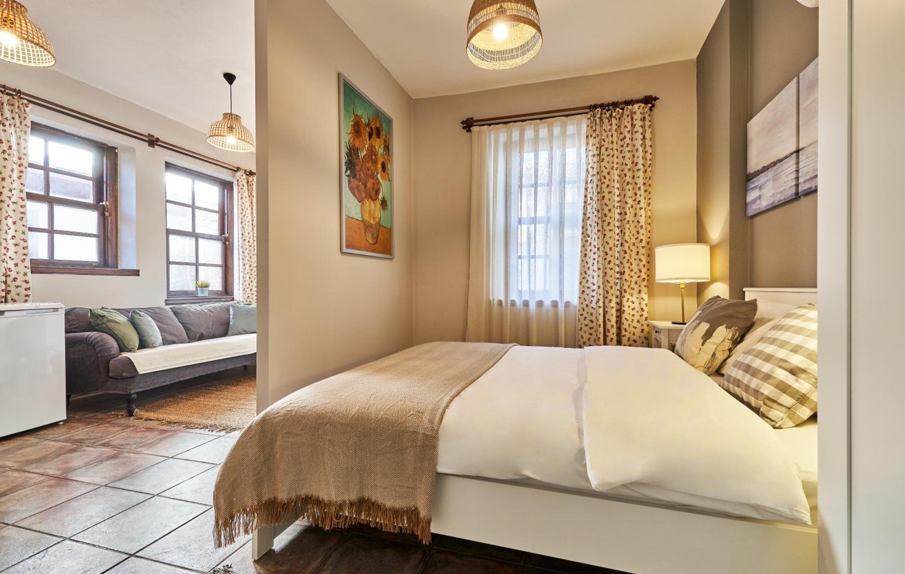 Cicerone Apart - Image 33