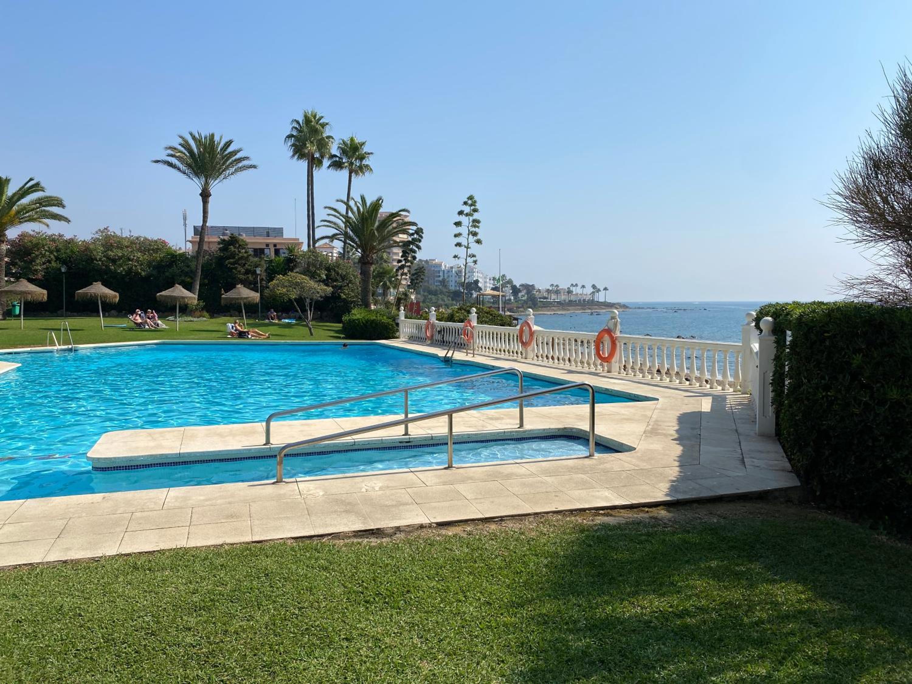 Super Holiday Lubina Sol Mijas Beachfront