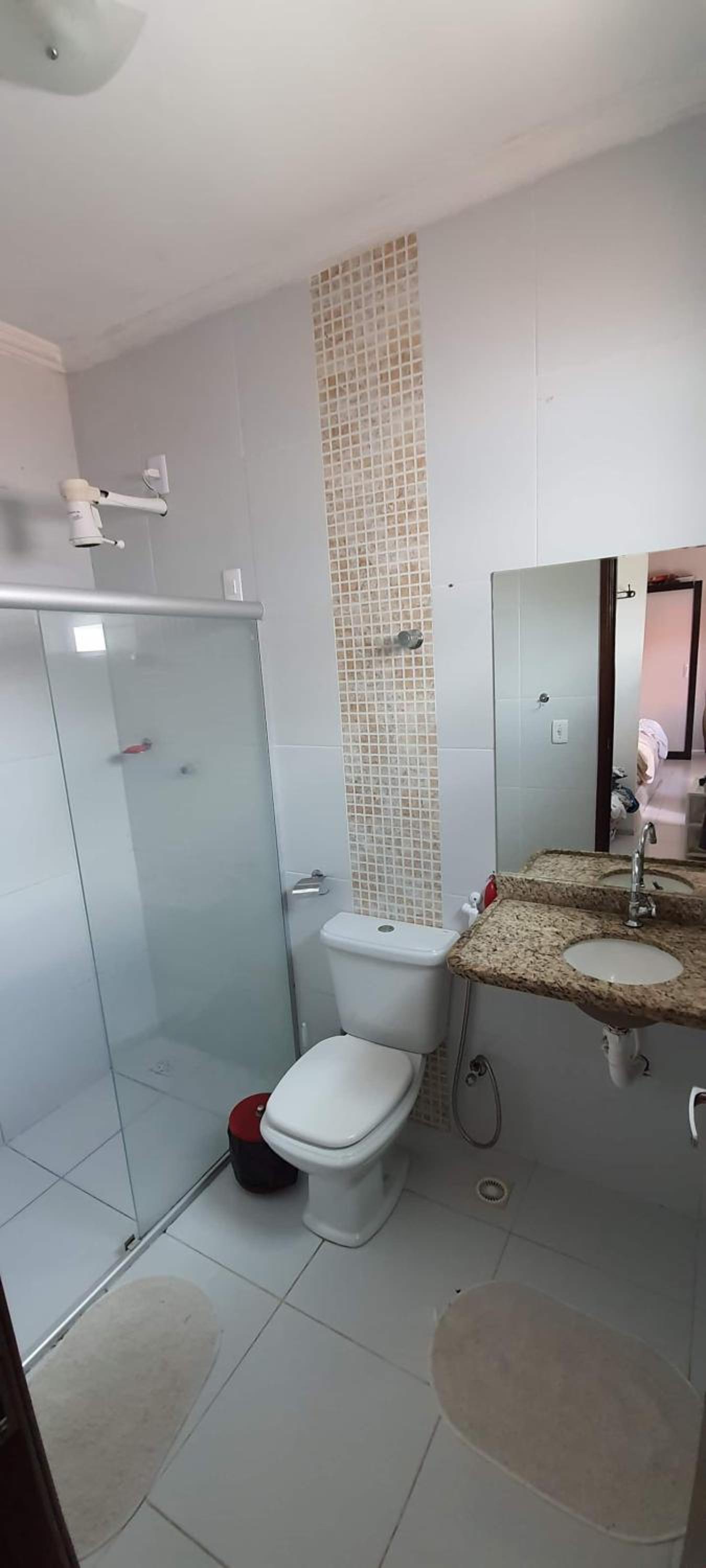Duplex a 10min PP, com Ar, Internet, Estacionamento - Casa236