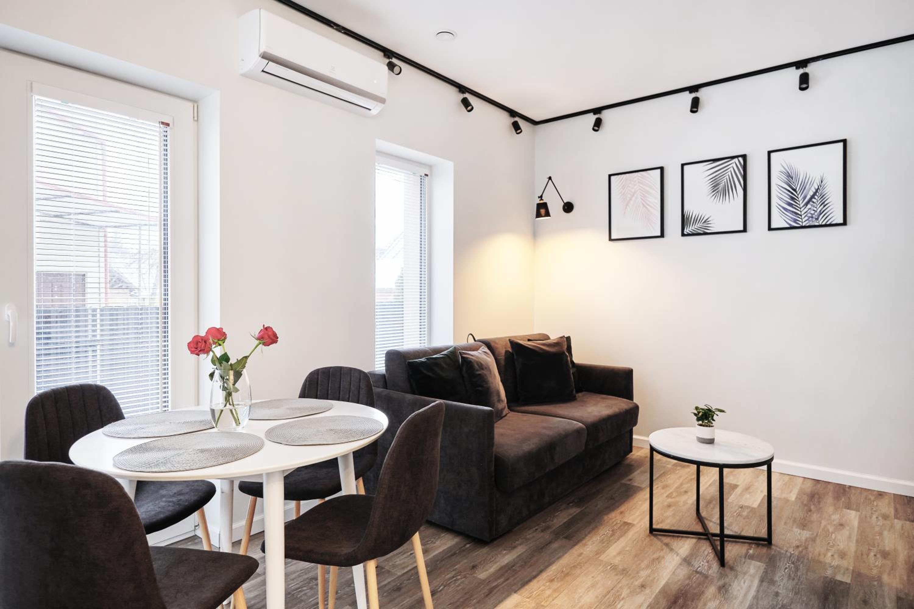 Owls Hill Apartment view 3