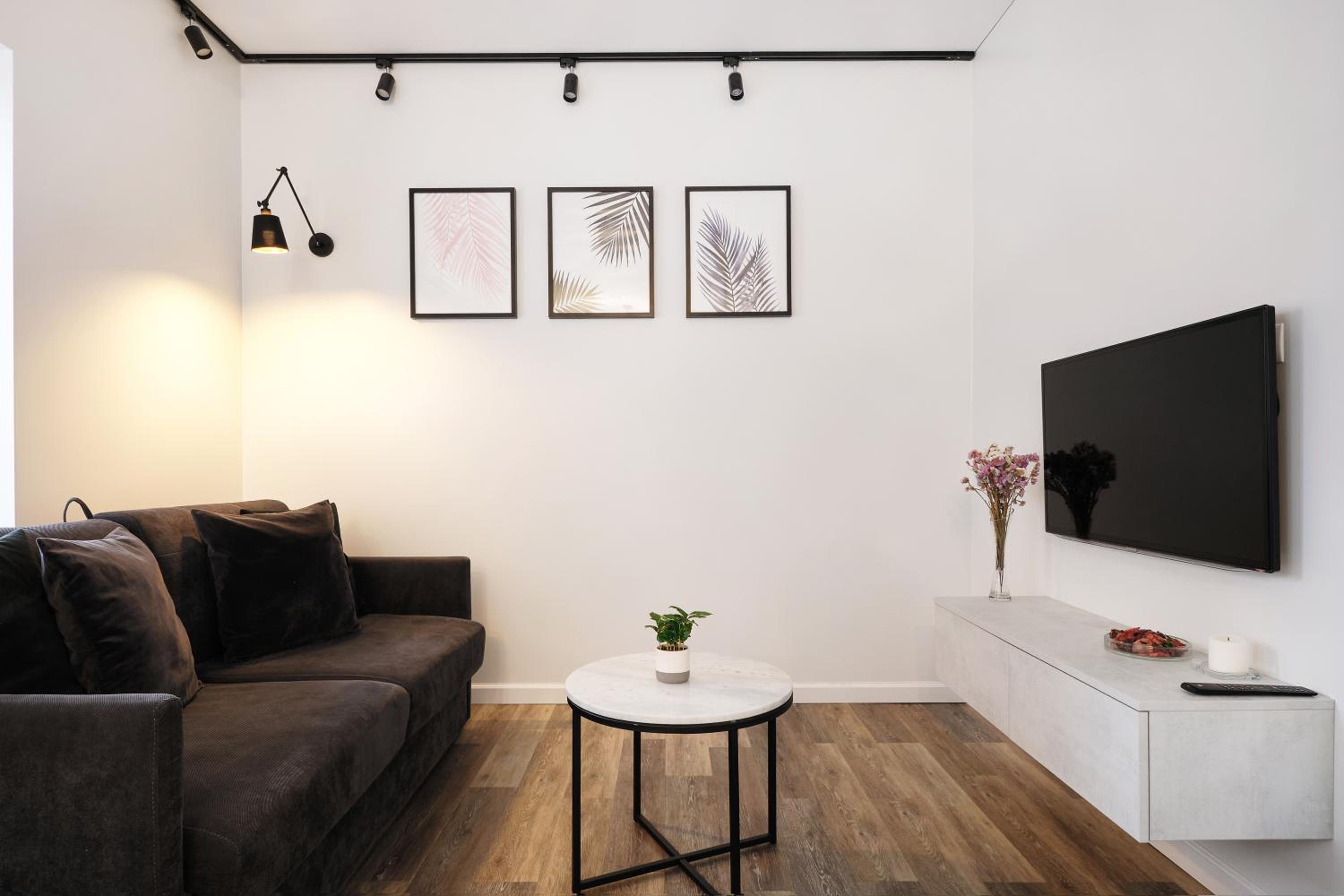 Owls Hill Apartment view 4