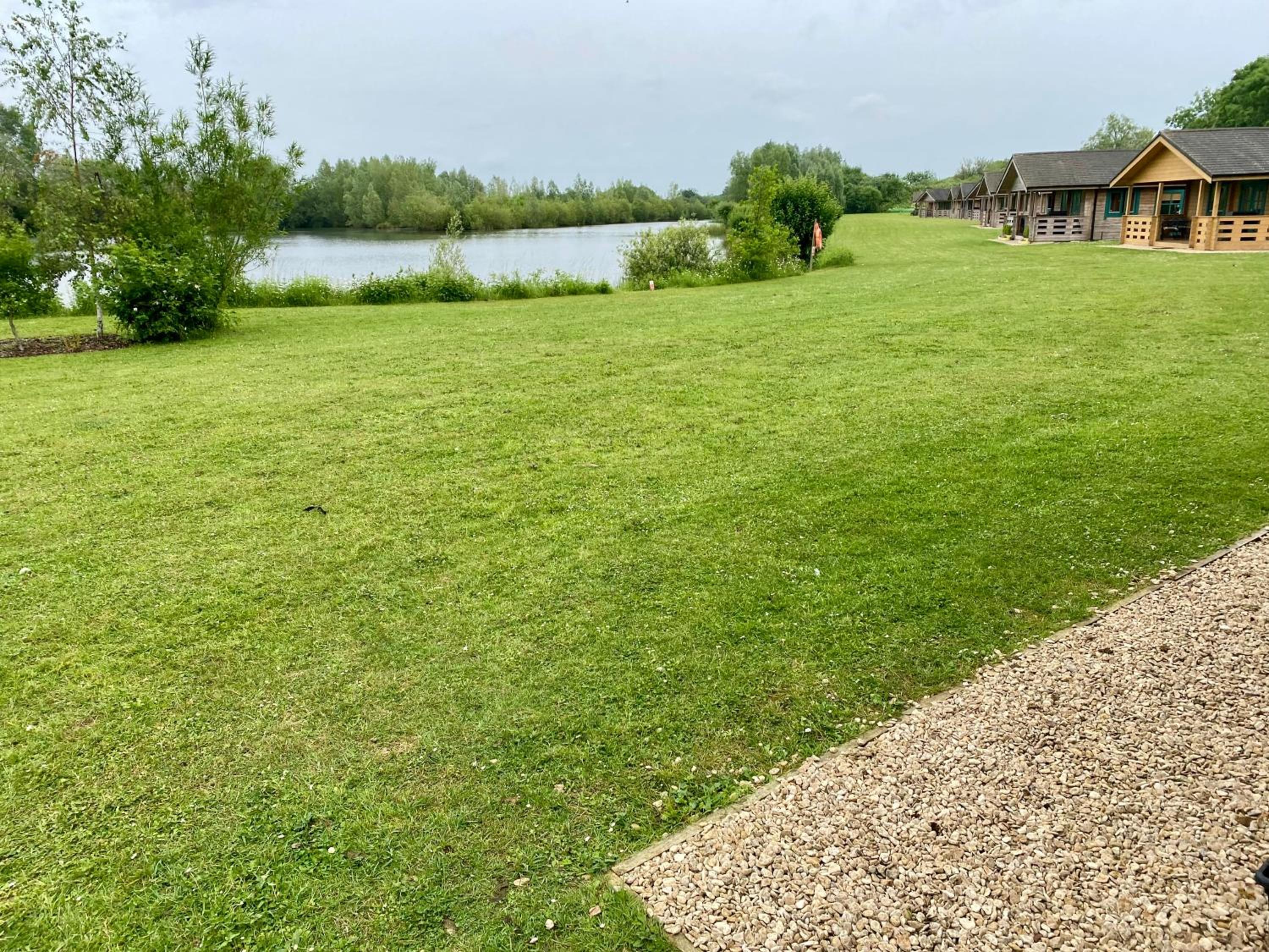 Reeds Lodge, Lake Pochard view 5