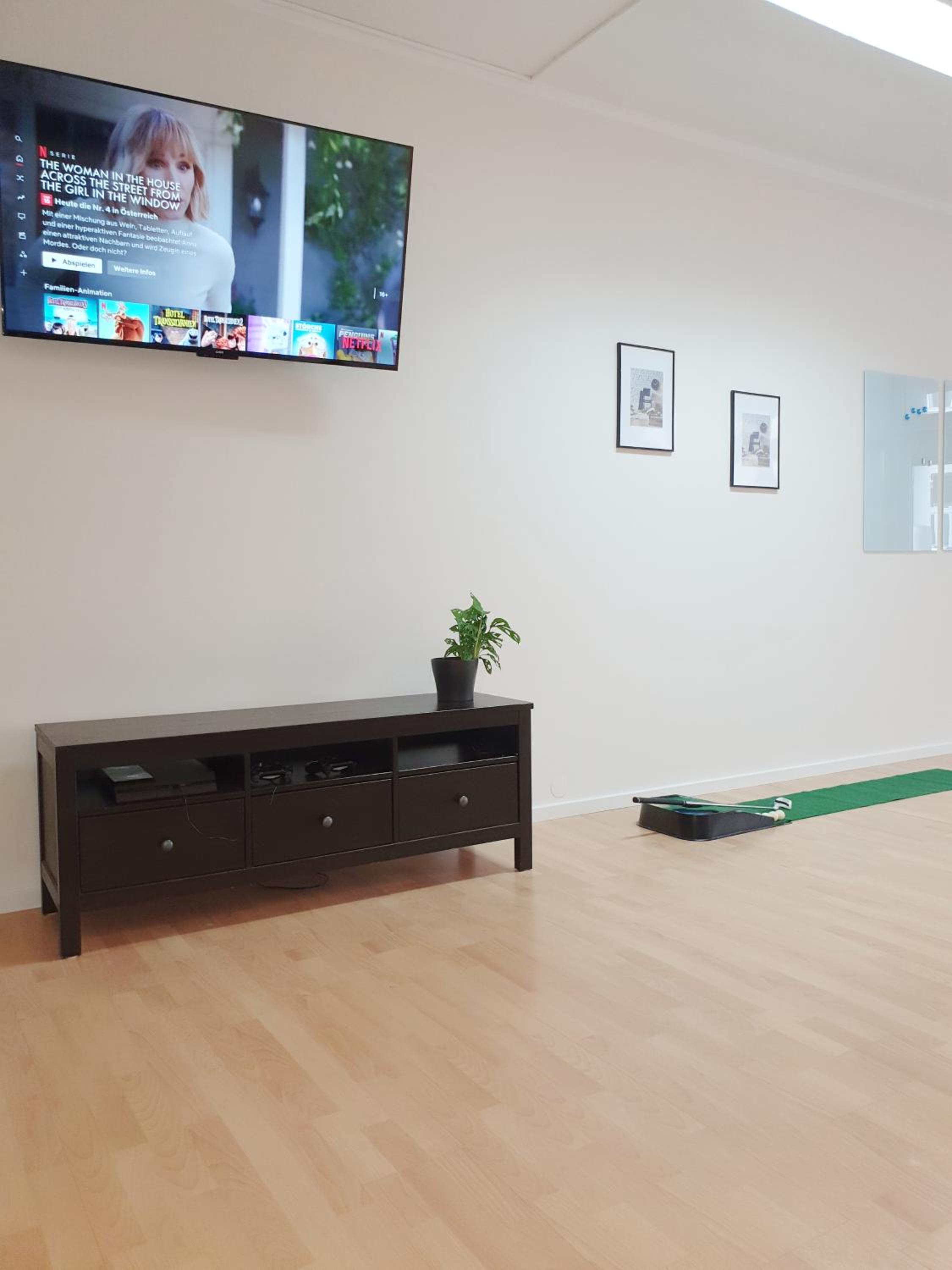 Modernes, stilvolles eingerichtetes Loft