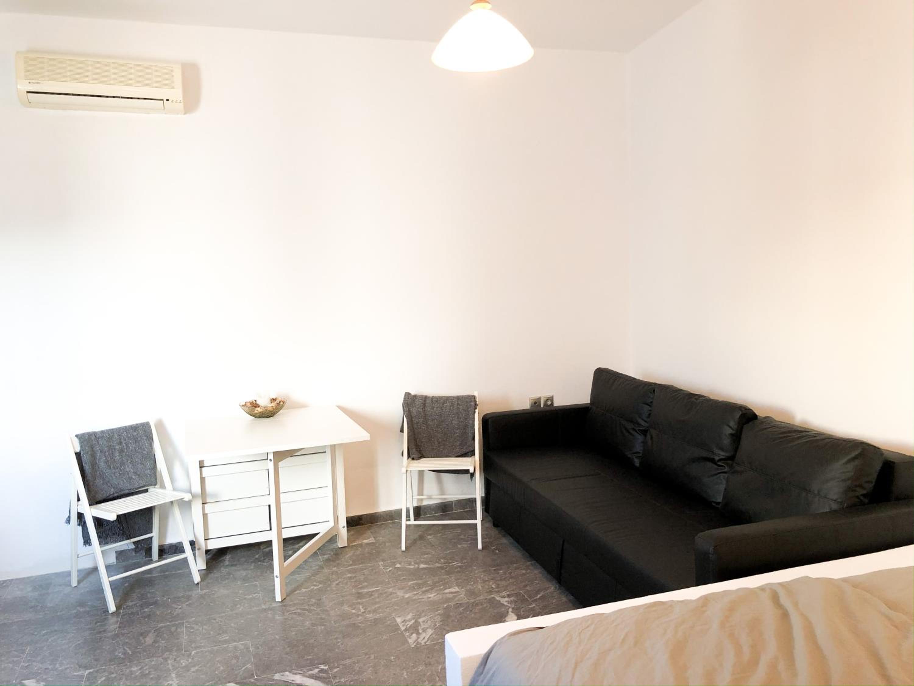 Helios Stays - Sisi Private Studio
