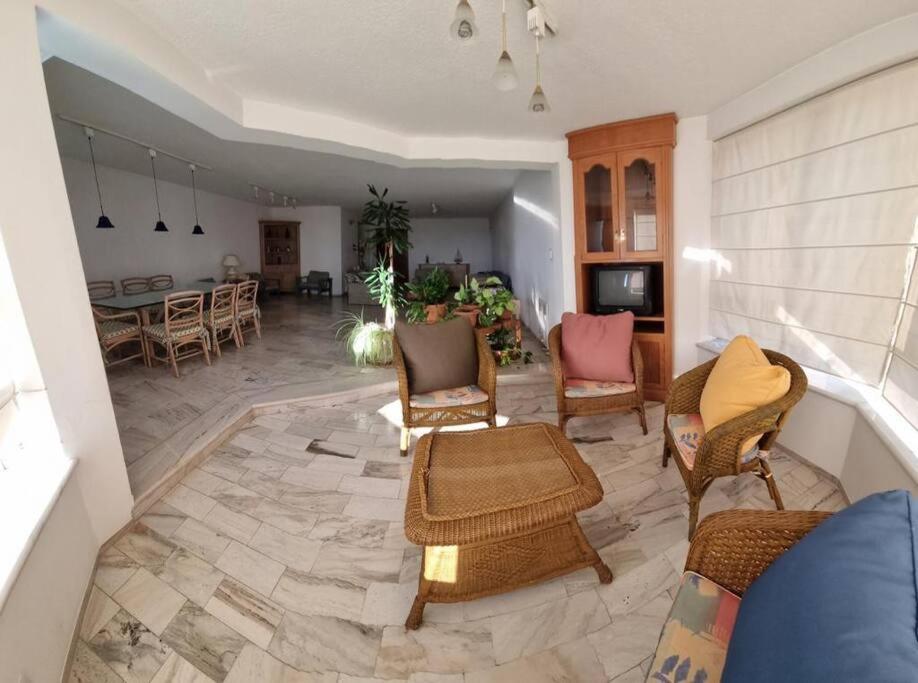 Espectacular apartamento con servicios y amenities view 4