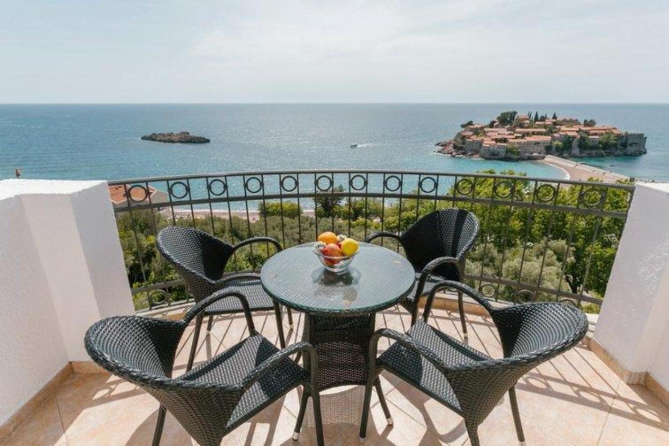 Monte Perla Residence