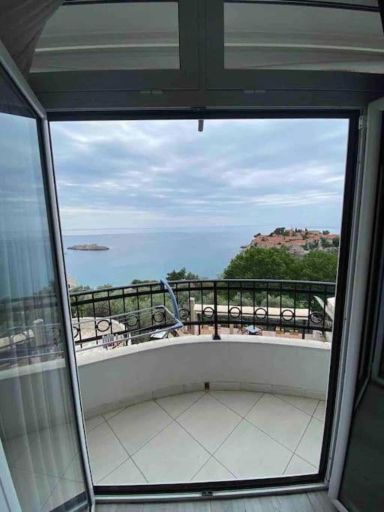 Monte Perla Residence