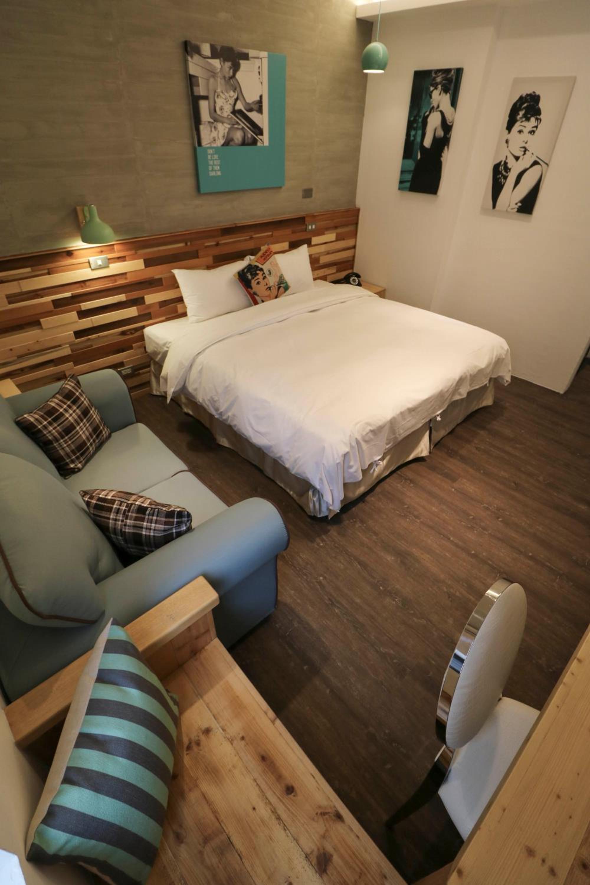 Pinestone Inn