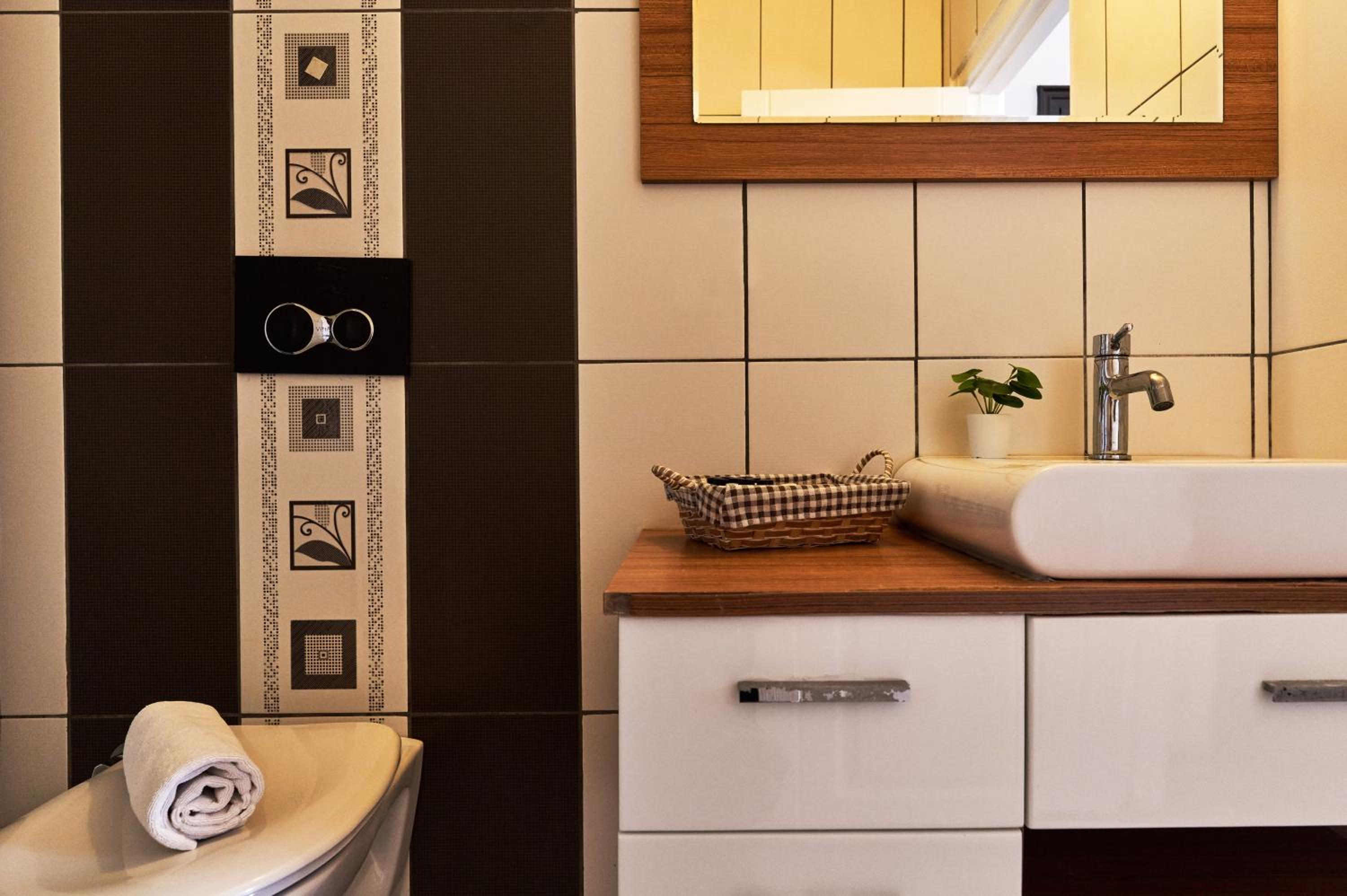 Cicerone Apart - Image 20