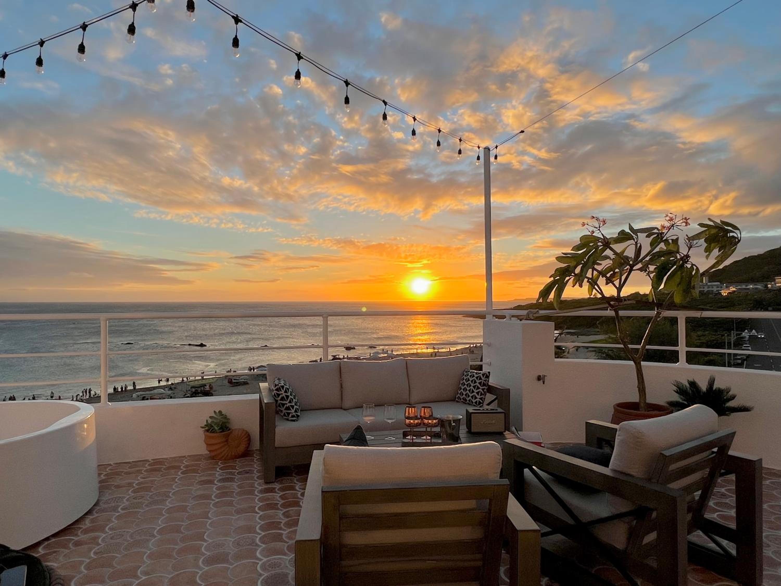 Minimi Inn-Sailrock Beach House