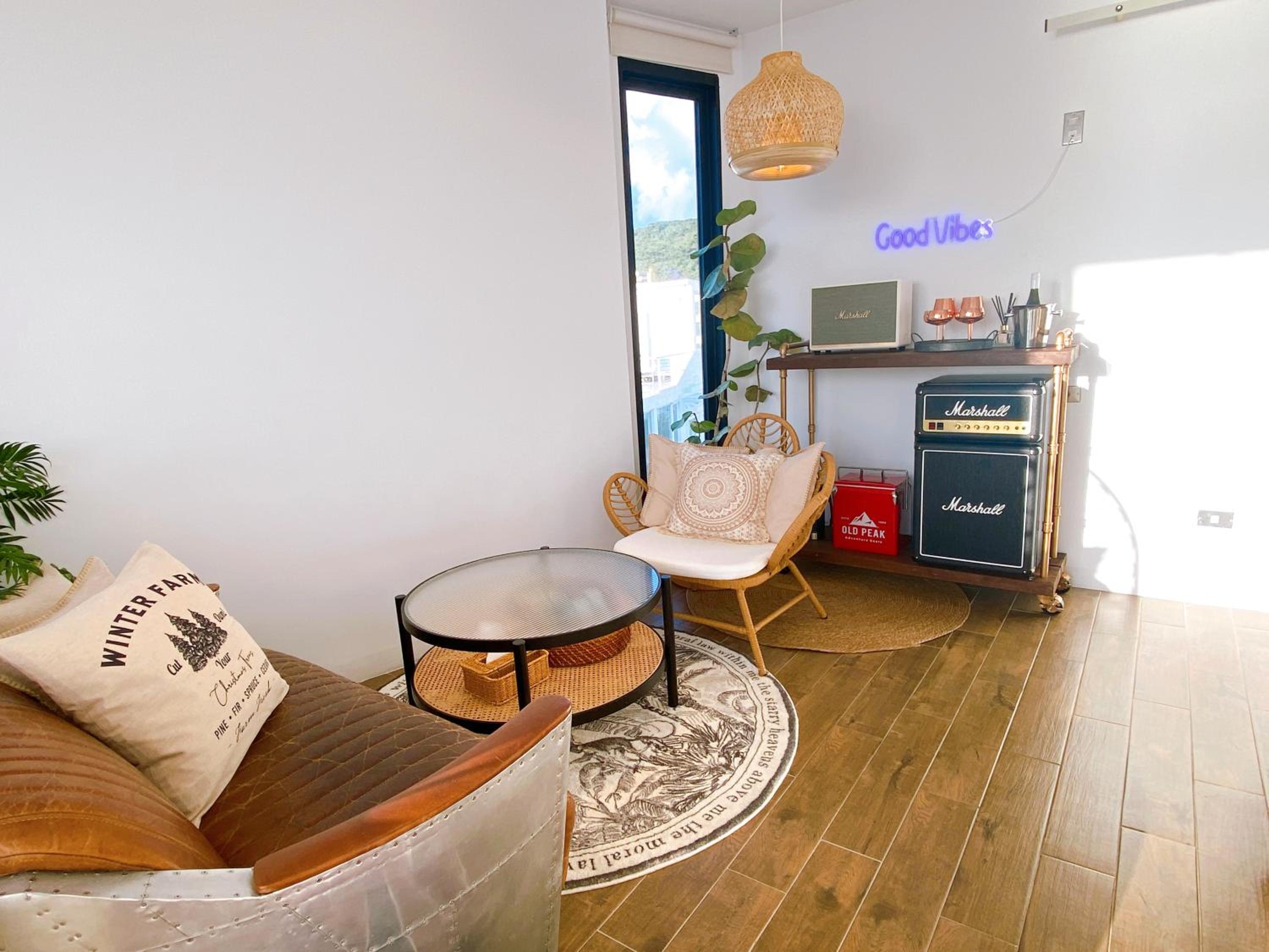 Minimi Inn-Sailrock Beach House