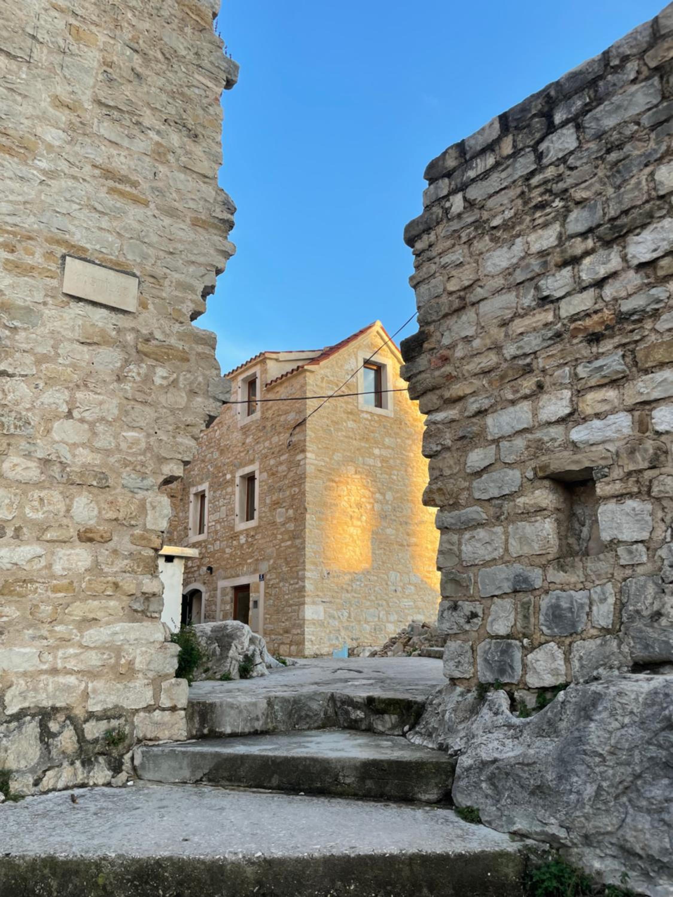 Photo 44
