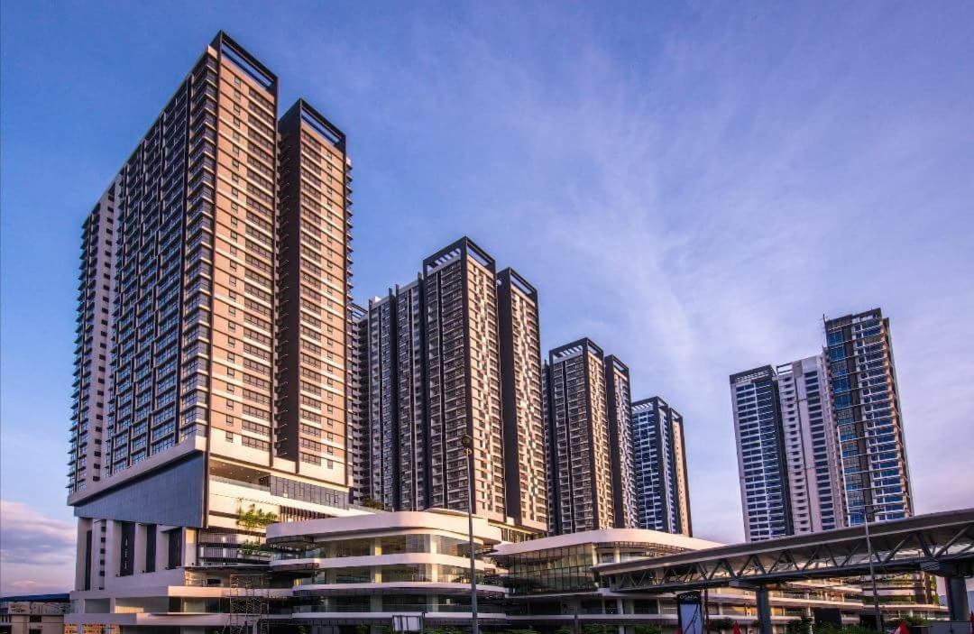 DS27 Dsara 2 bed 5 pax design unit 2 park KB Sungai buloh photo 3
