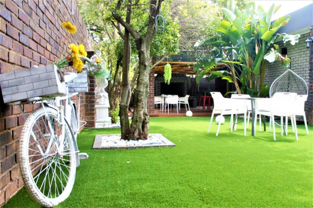 FM GUEST LODGE Comfort, Tranquility & Peace of Mind