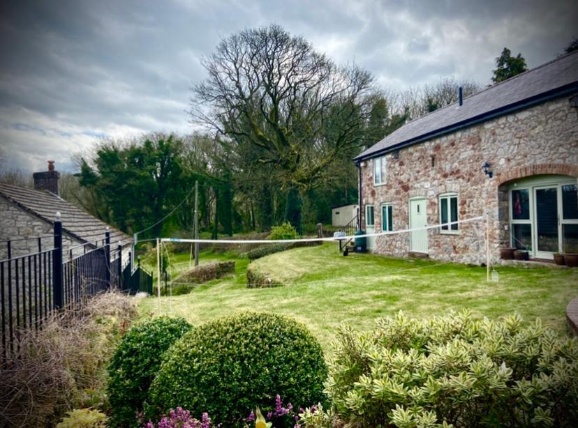 Parc Farm Cottage, Flintshire, North Wales view 2