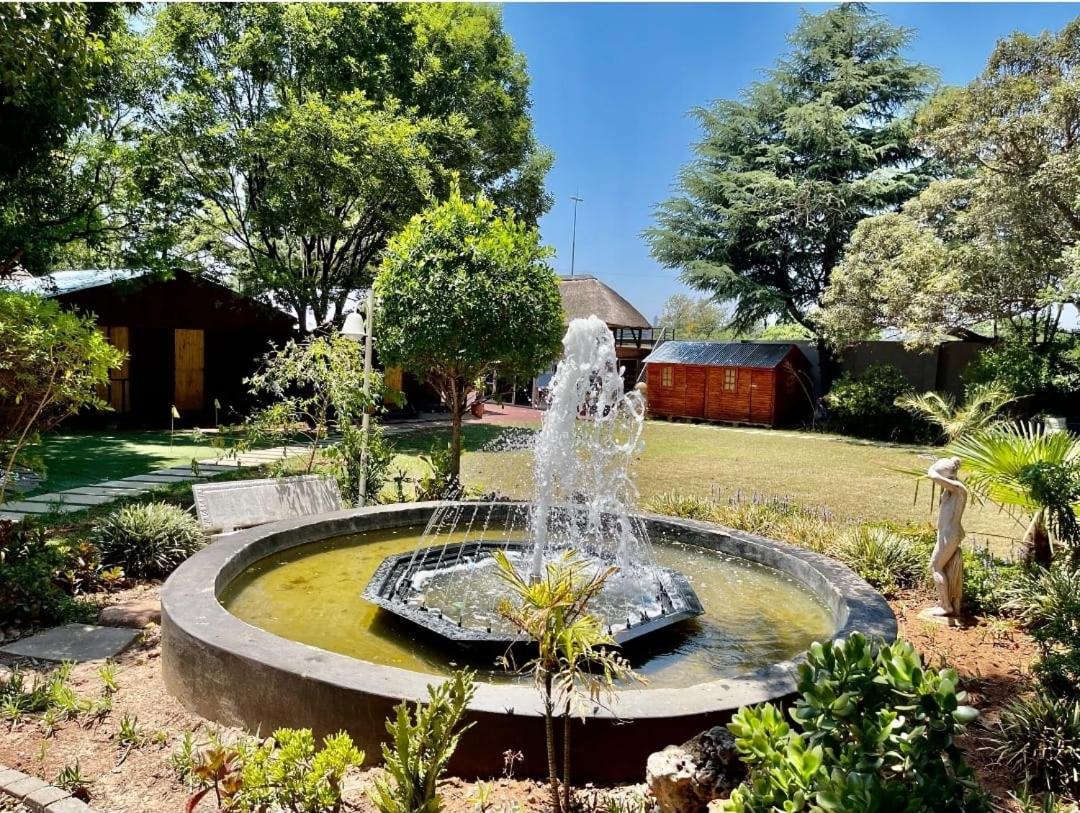 FM GUEST LODGE Comfort, Tranquility & Peace of Mind