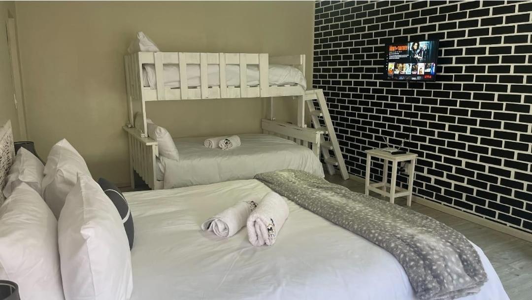FM GUEST LODGE Comfort, Tranquility & Peace of Mind