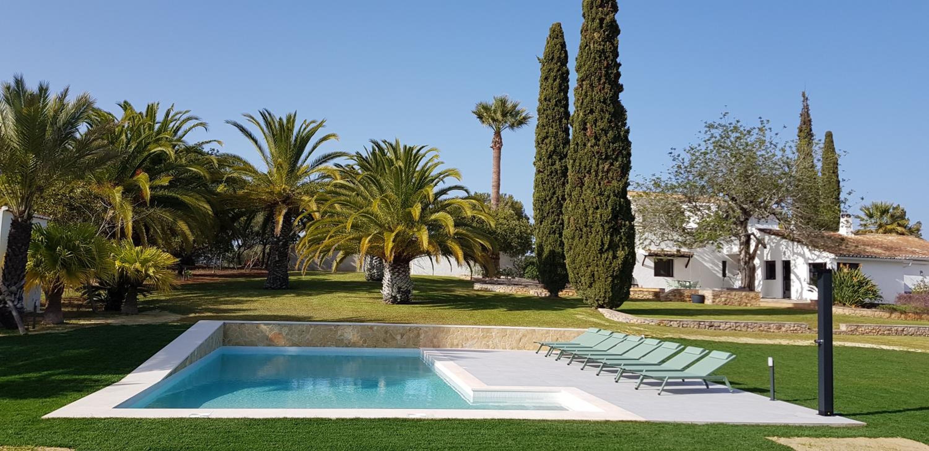 Palmeiras Cottages view 2