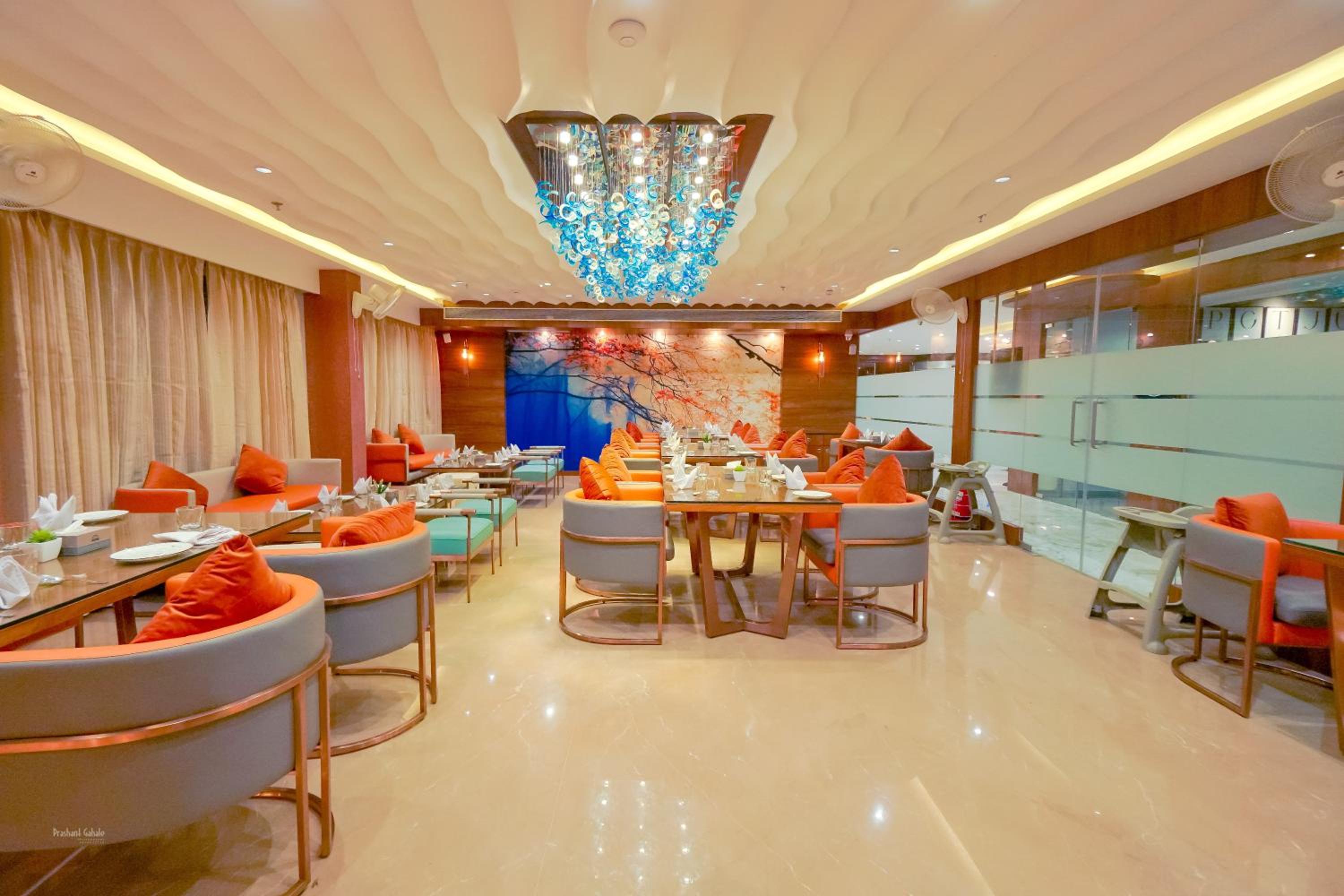 RG Exclusive Hotel- Akola view 2
