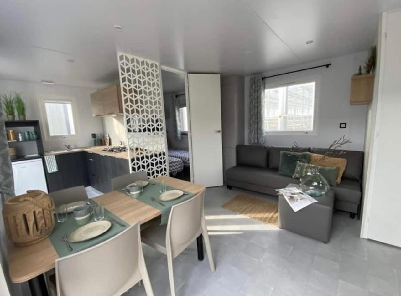 De Frije Fûgel - Een luxe chalet op De Friese Wadden view 2