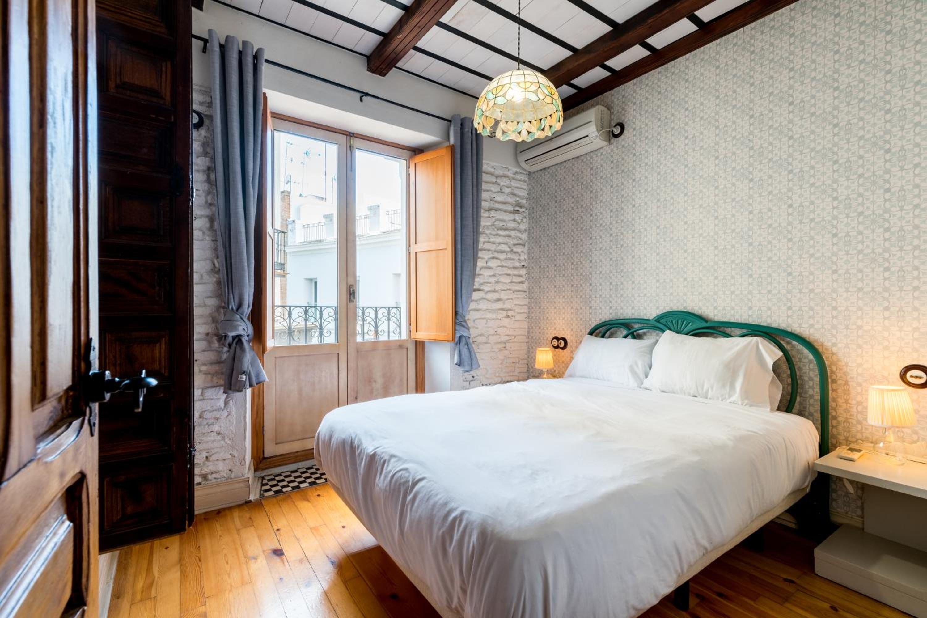 Alameda Suites Apartments