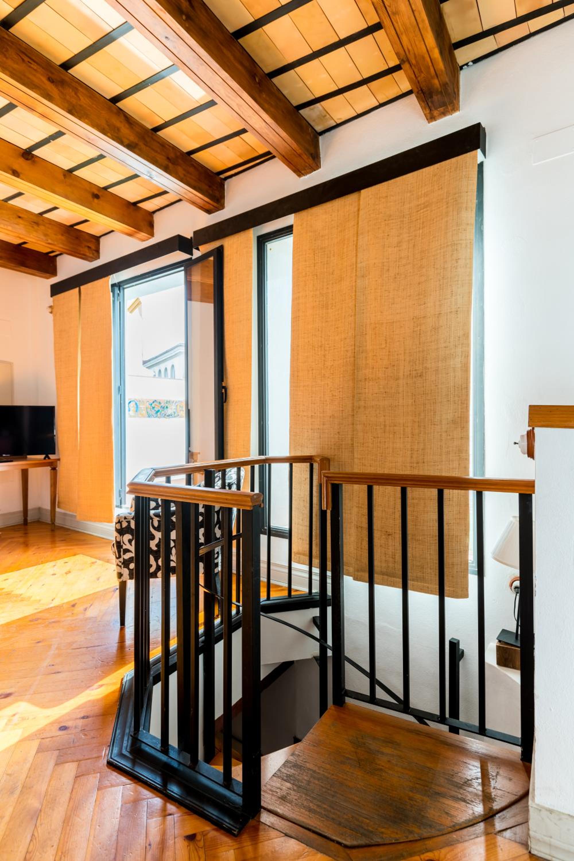 Alameda Suites Apartments