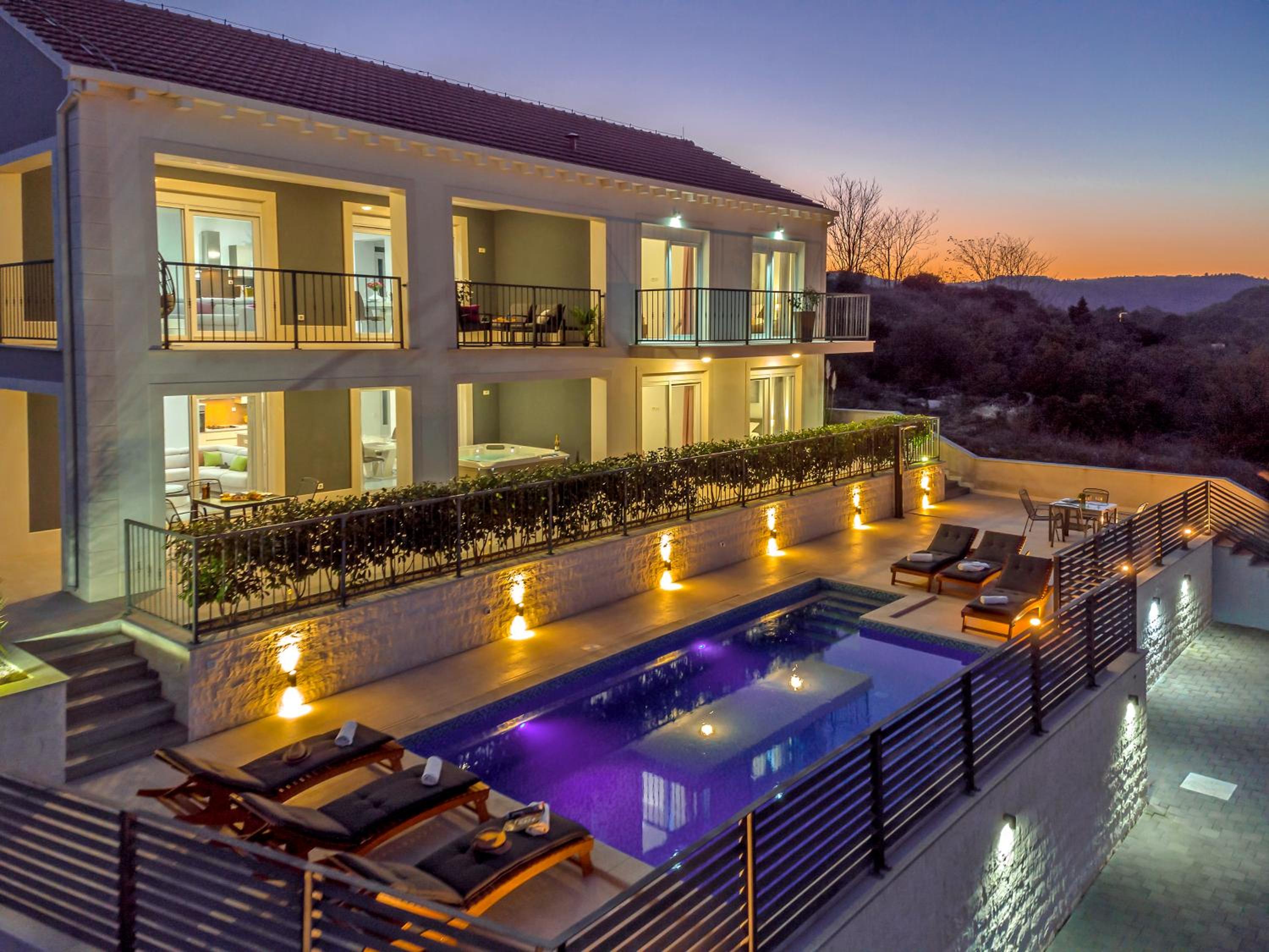 Luxury Authentic Experience at Villa Marta view 2