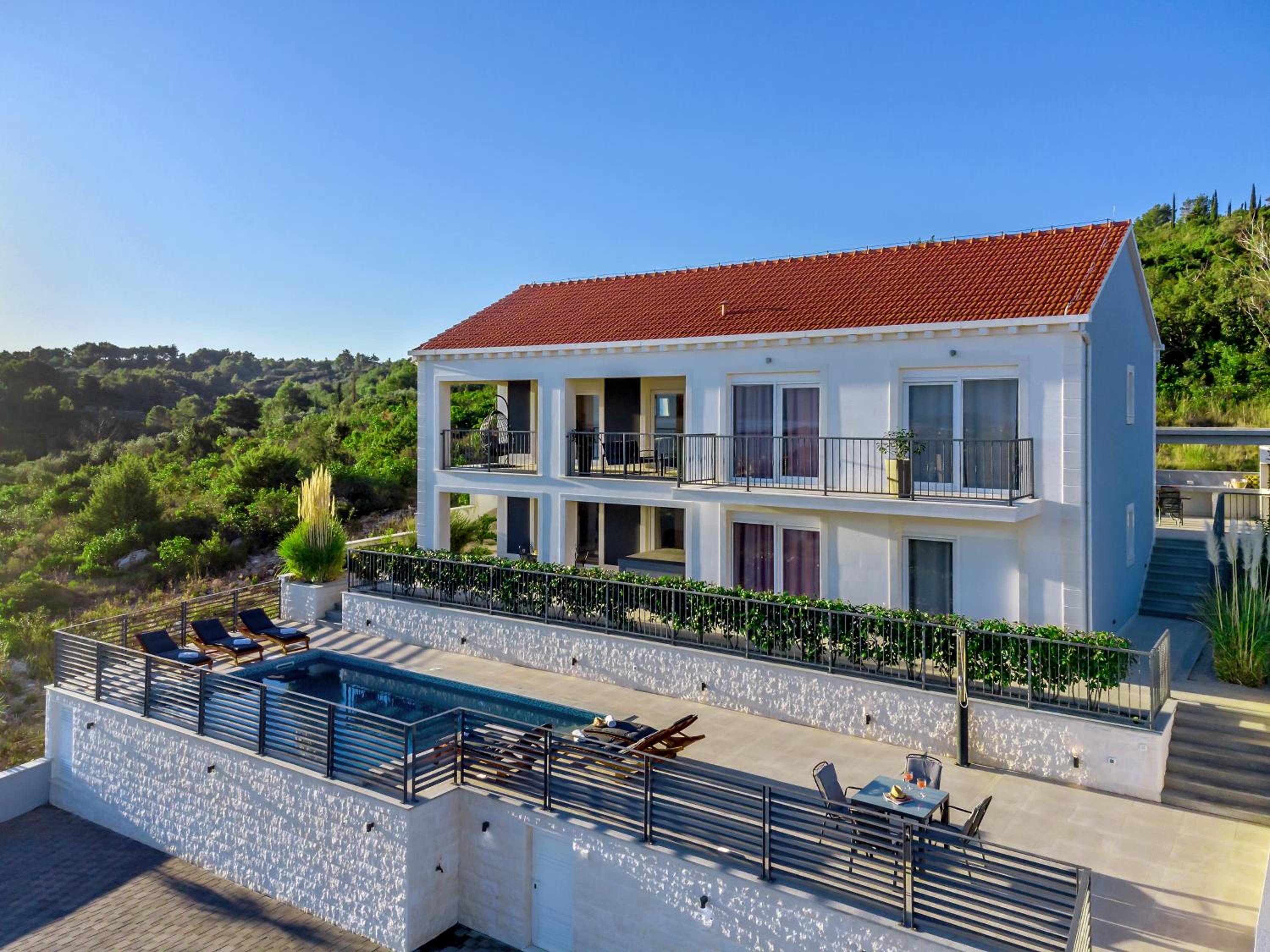 Luxury Authentic Experience at Villa Marta view 3