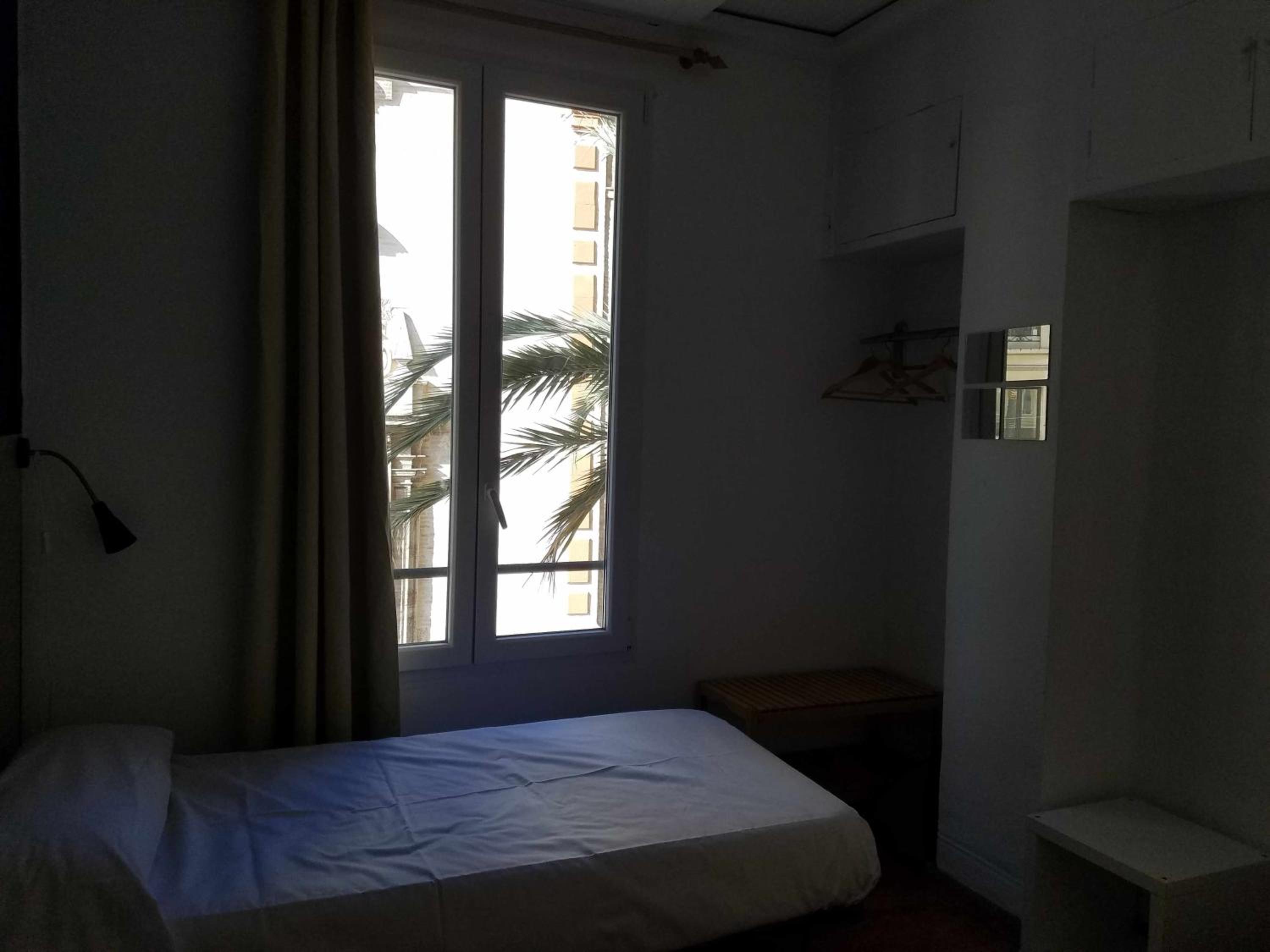Russafa Youth Hostel