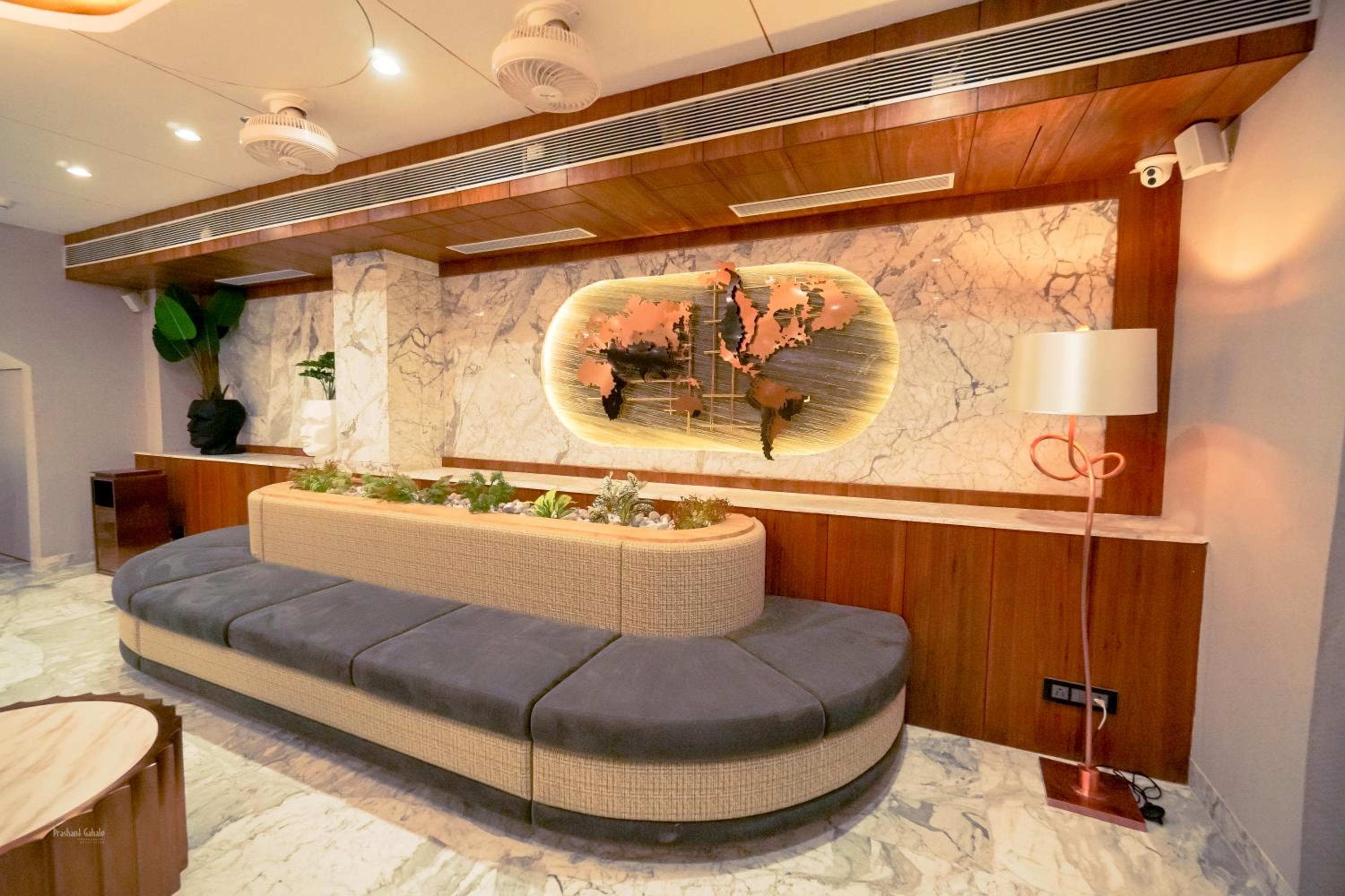 RG Exclusive Hotel- Akola view 4