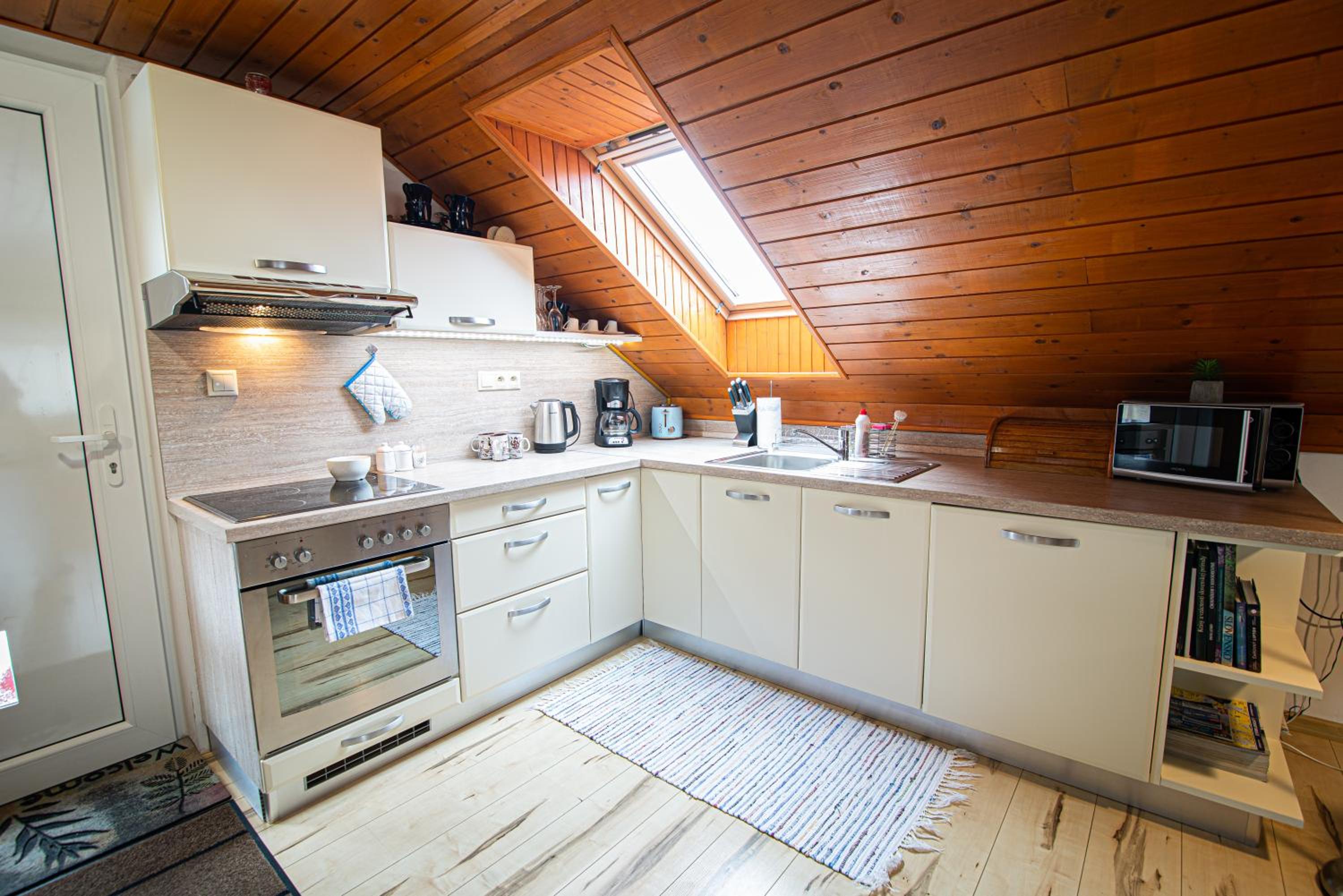 Holiday Home Linda view 3