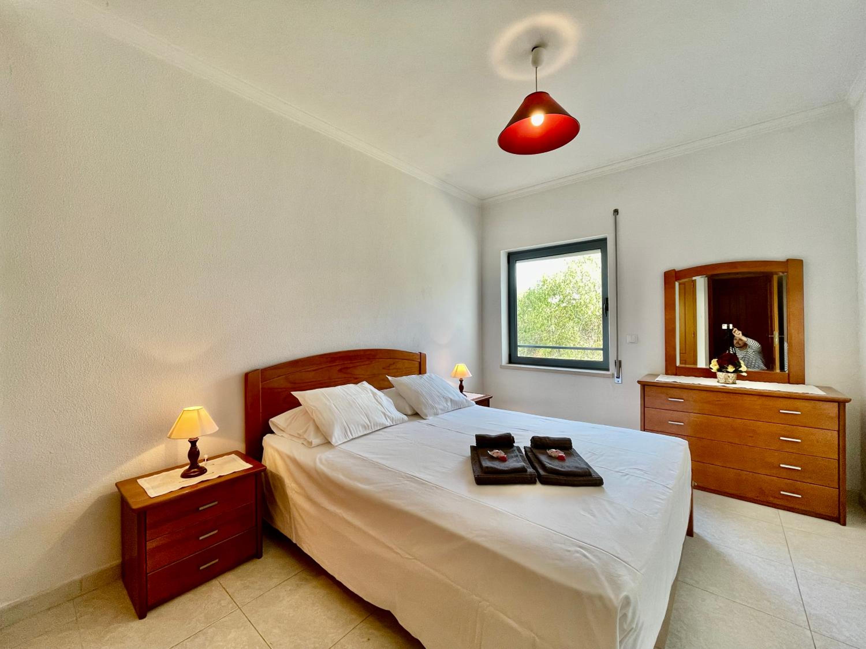 Apt JA - with pool, parking and terrace