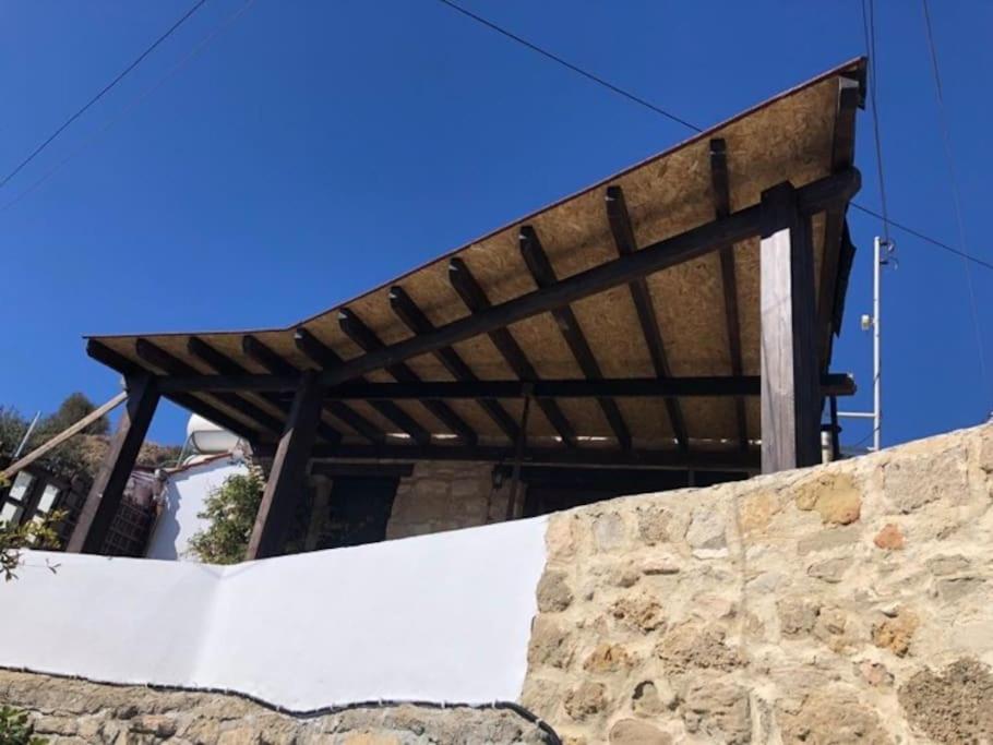 'I Folia' Village house with roof garden and terrace