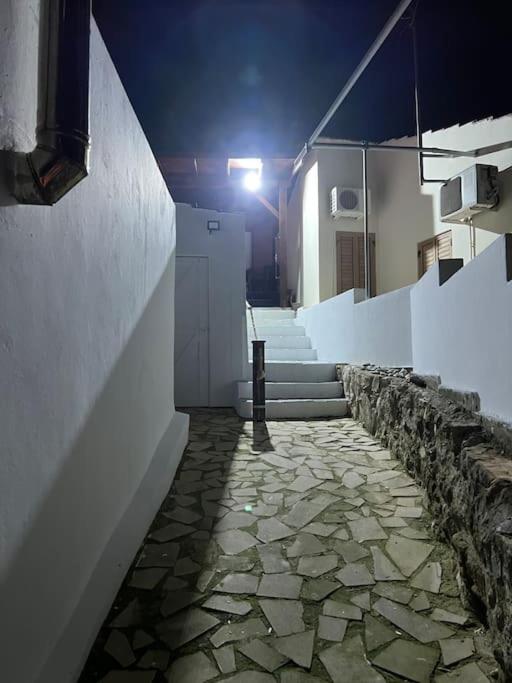 'I Folia' Village house with roof garden and terrace