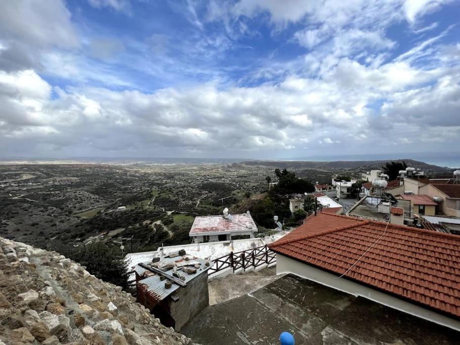 'I Folia' Village house with roof garden and terrace
