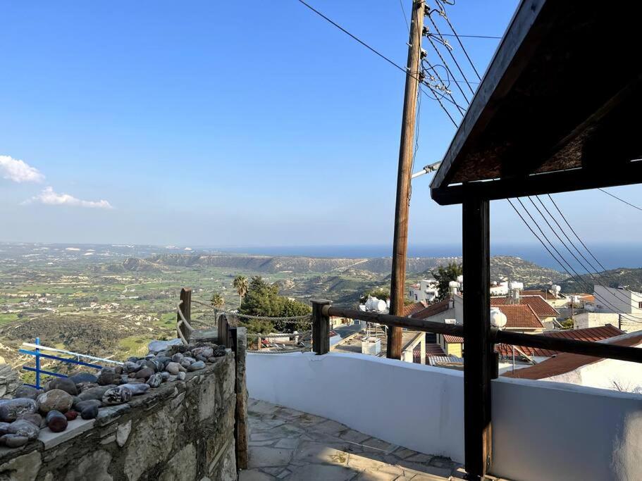 'I Folia' Village house with roof garden and terrace