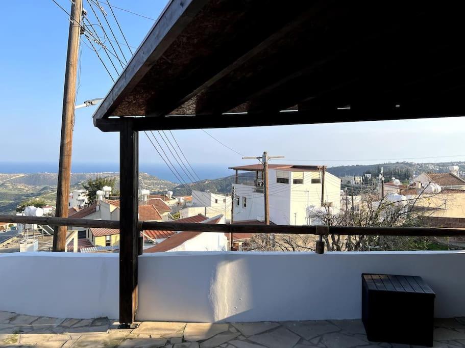 'I Folia' Village house with roof garden and terrace