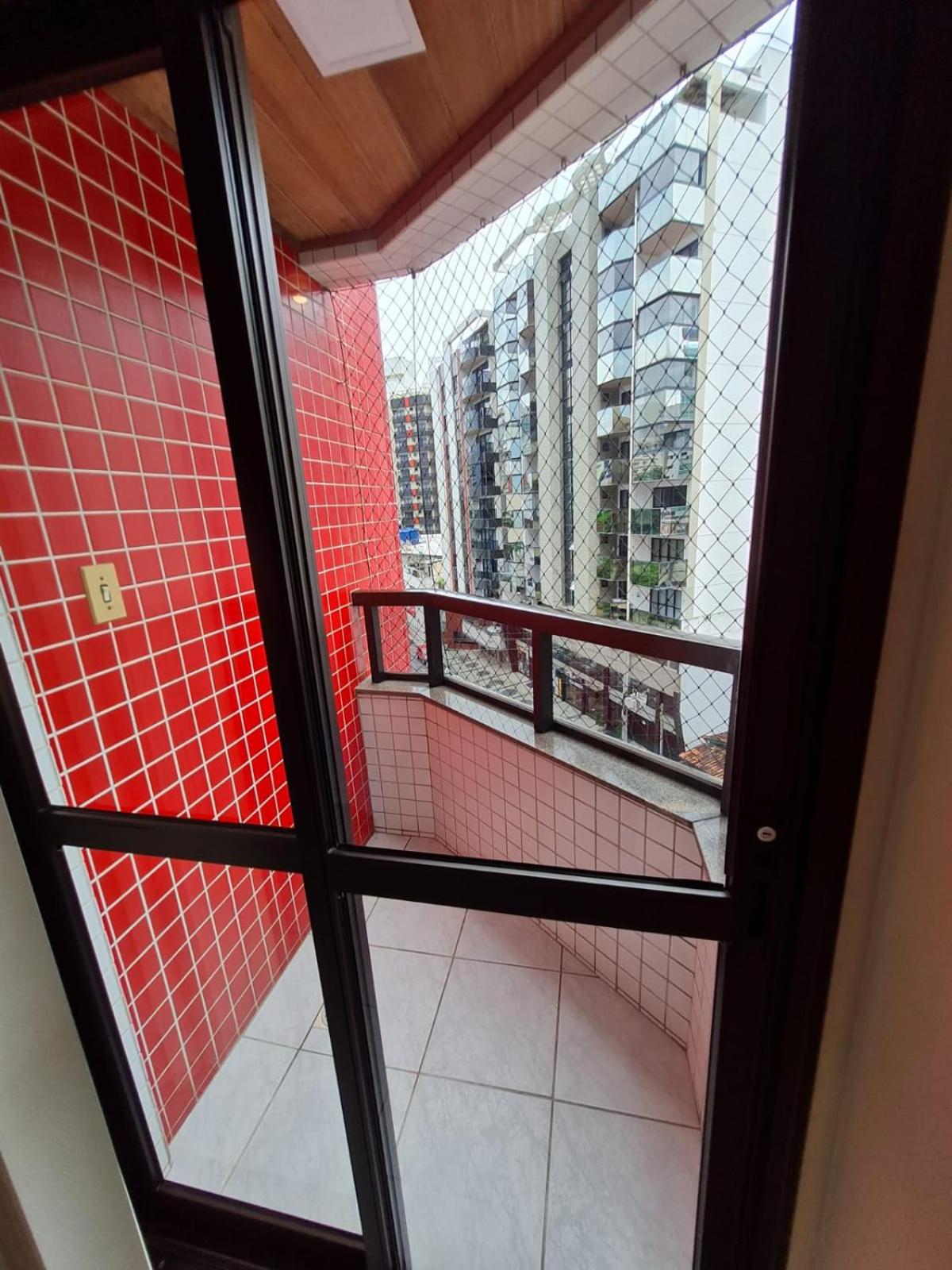 APT Encantador Centro Guarapari, completo, 50 m da praia