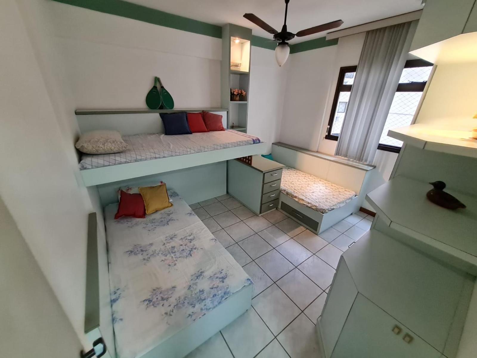 APT Encantador Centro Guarapari, completo, 50 m da praia