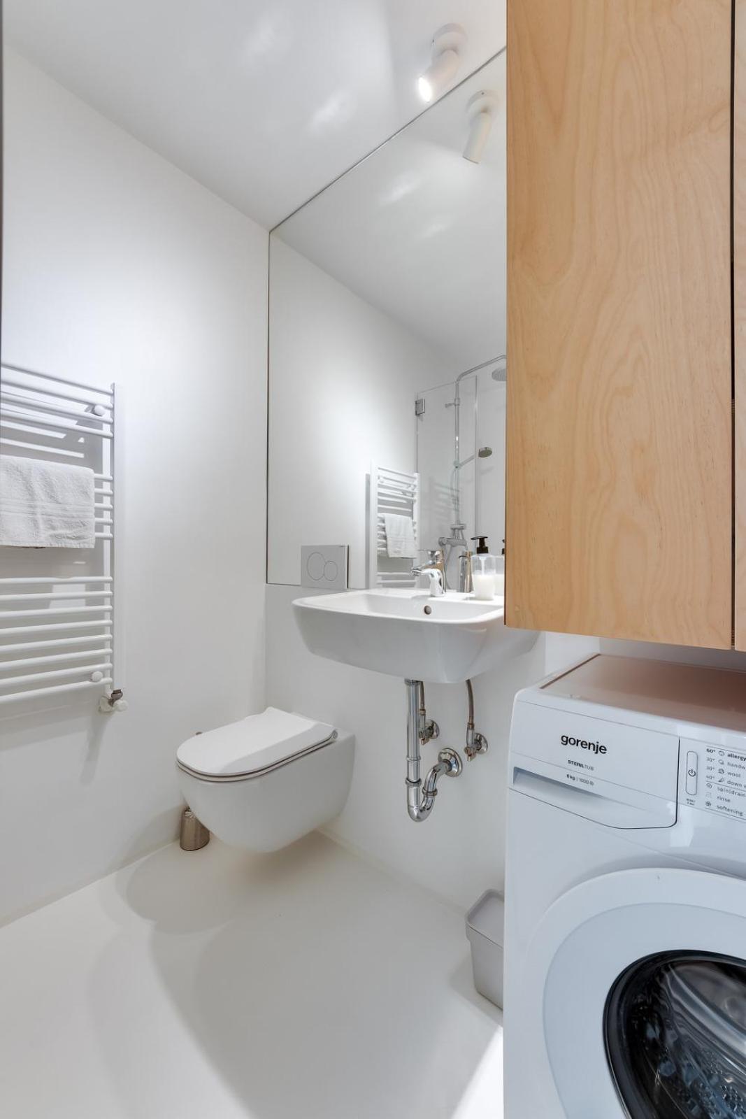 Elegant Studio Apartment with Panoramic View, photo 13