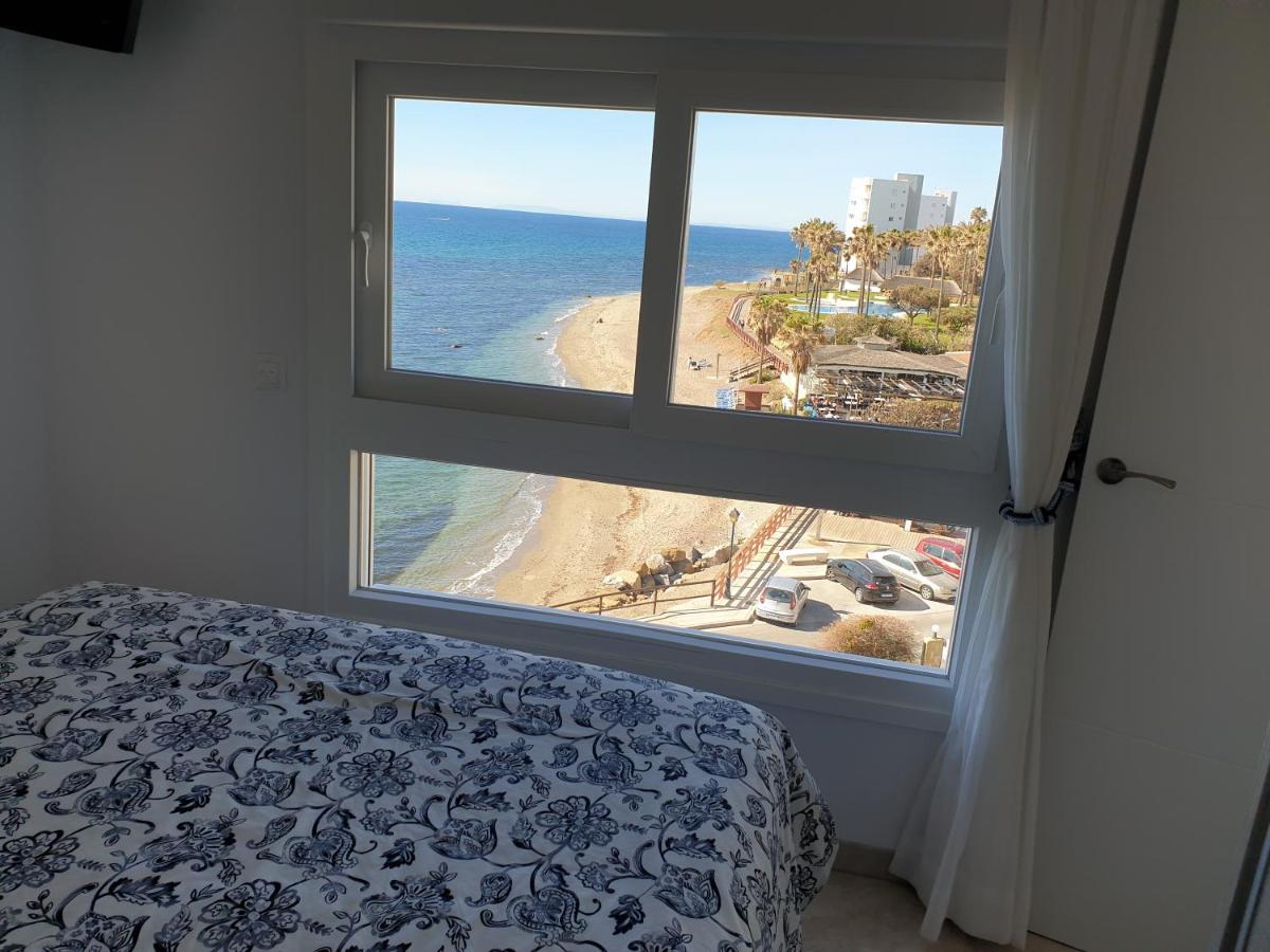 Apartamento en la orilla de Calahonda REFORMADO photo 2