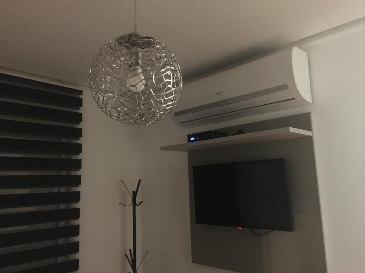 Apartamento novíssimo em Granja Viana view 3