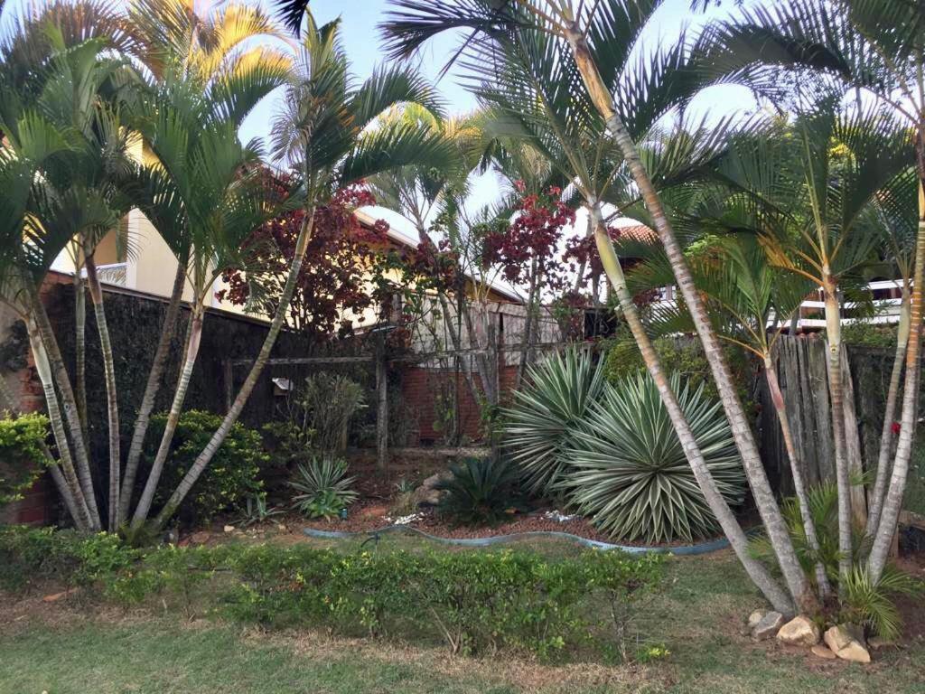 Confortável Casa de Campo em Condomínio Fechado