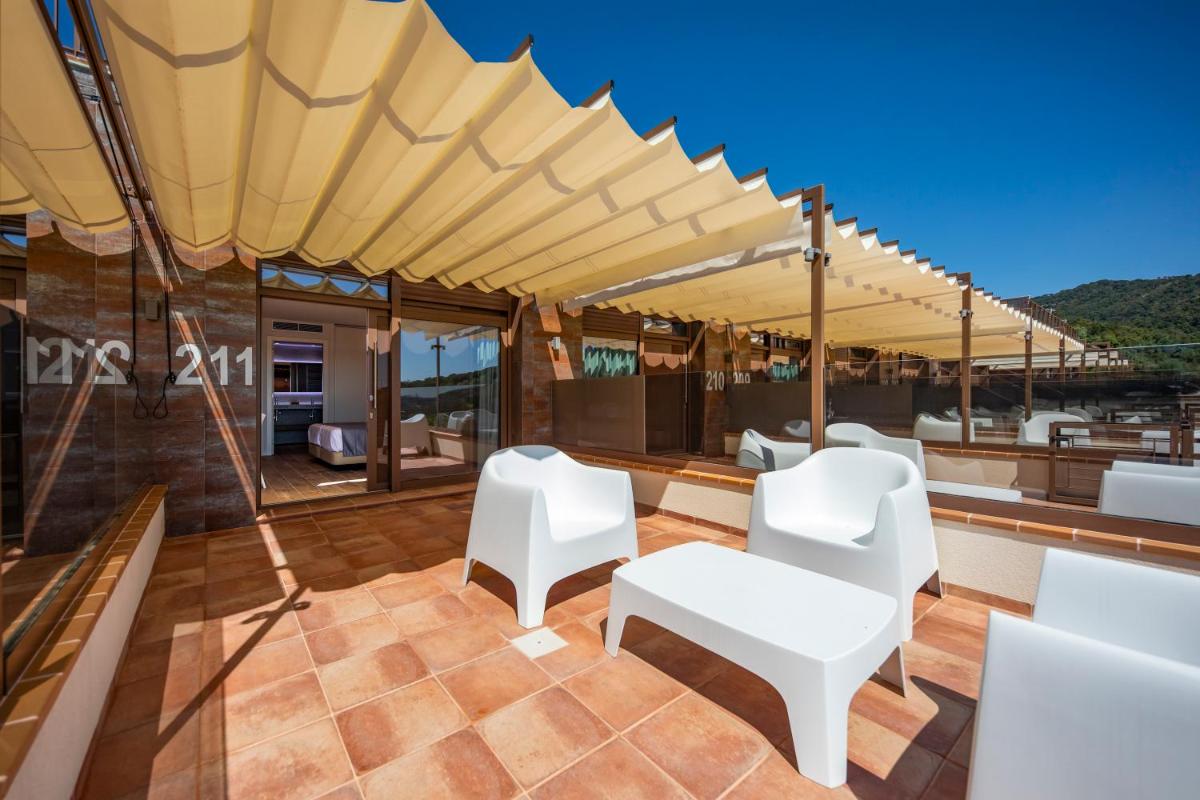 outdoor BBQ area