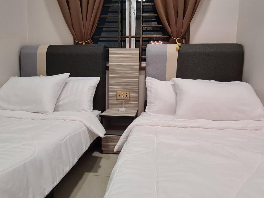 Eid SKS Habitat -Free Wifi Netflix, Larkin, Johor Bahru