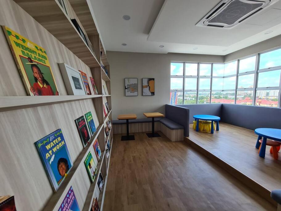 Eid SKS Habitat -Free Wifi Netflix, Larkin, Johor Bahru