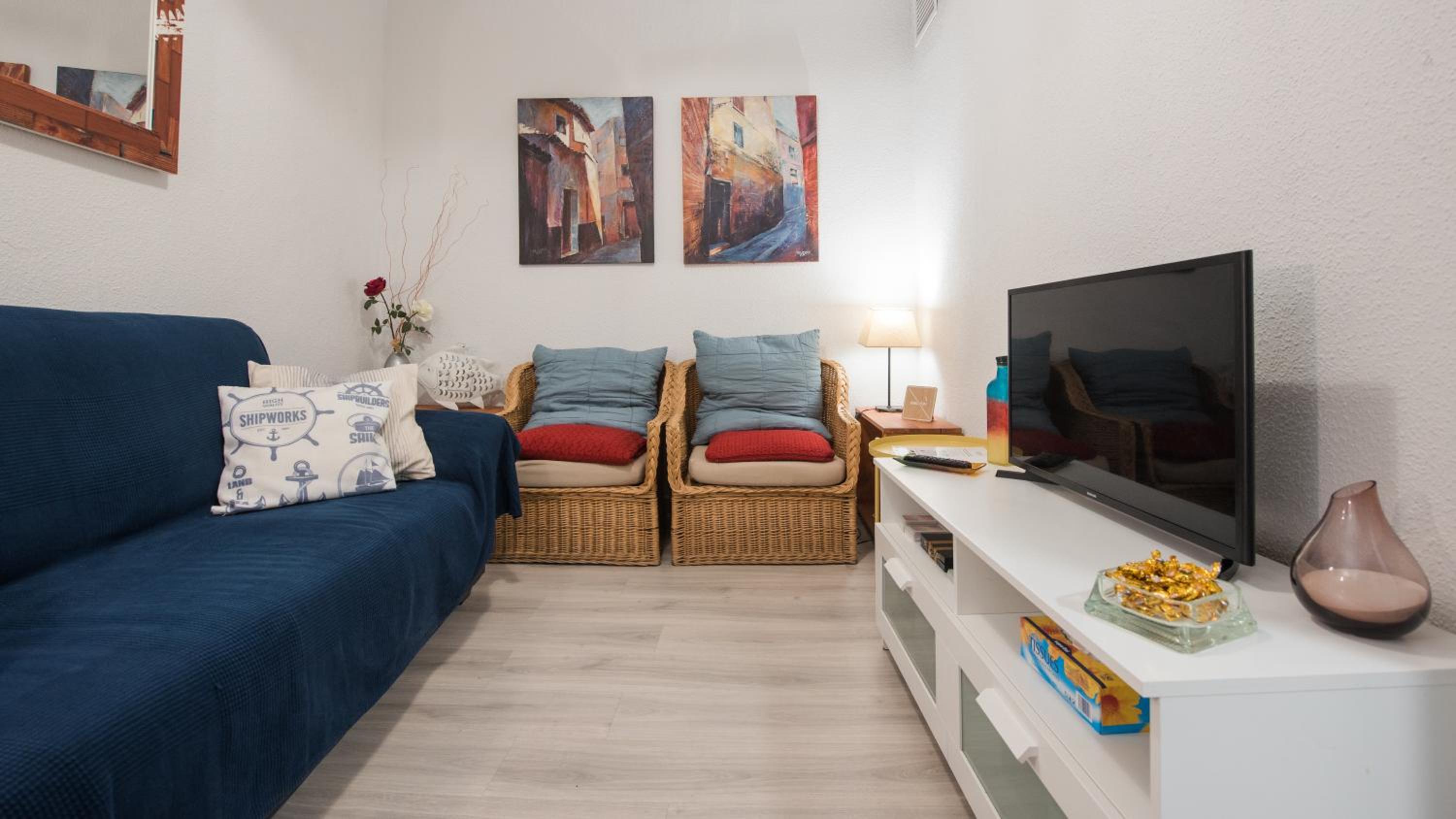 Patio Cadenas Apartments