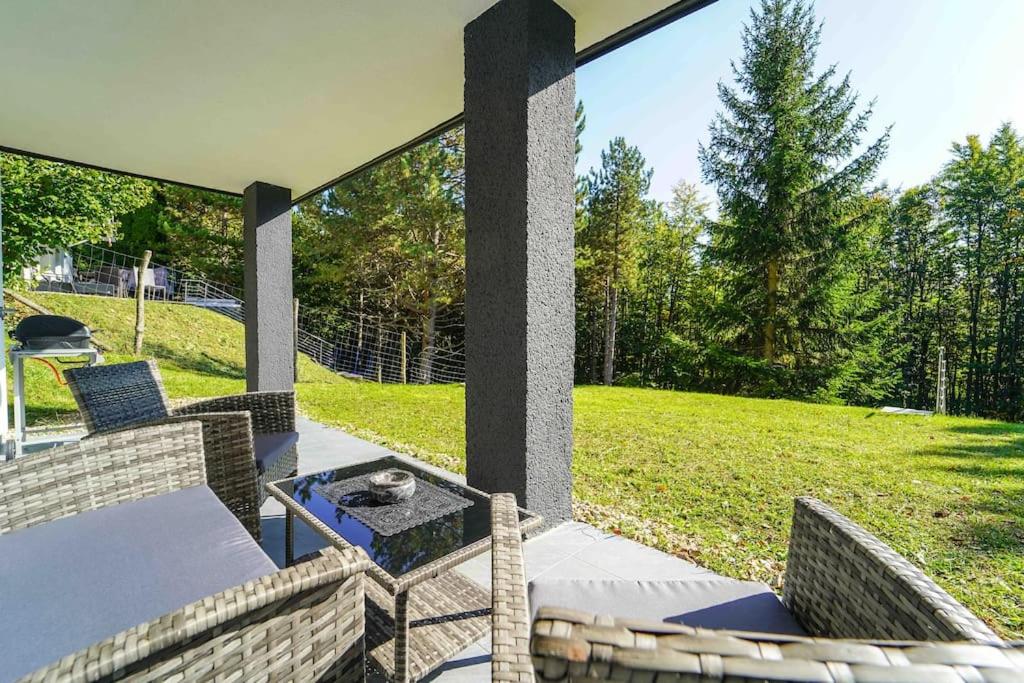 Behagliches Cottage mit Kamin mitten im Wald