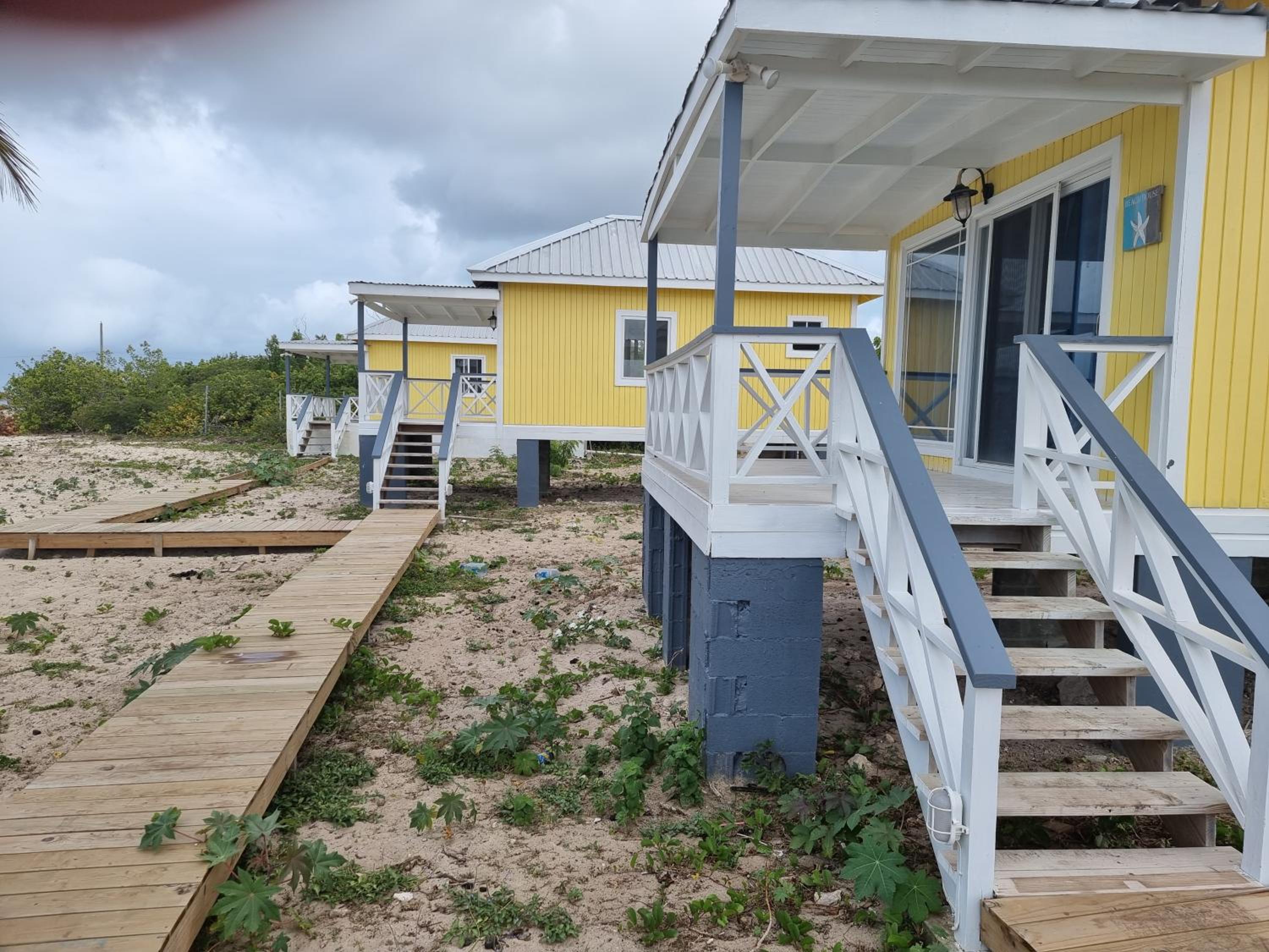 Comfortable 1-Bed Cottage in Codrington Barbuda